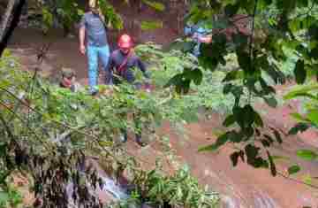 Três jovens morrem após cabeça d'água atingir cachoeira em Paranavaí
